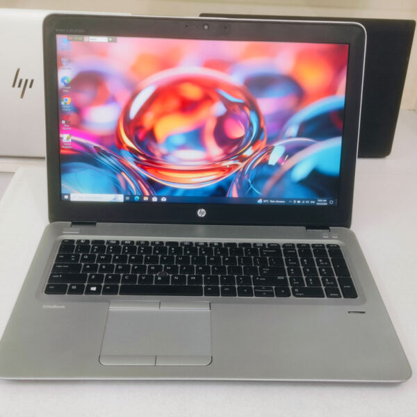 Hp Elitebook 850 g3 i5 6th gen 256/16 gb