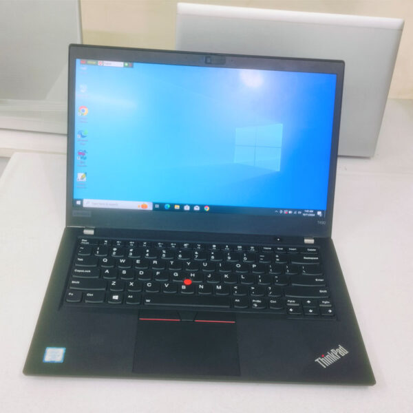 Lenovo T490 core i5 8th gen 256 ssd/16 gb ram